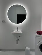 LaHola Glam Suites