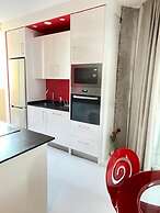 LaHola Glam Suites