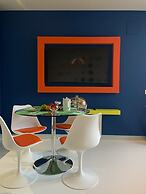LaHola Glam Suites