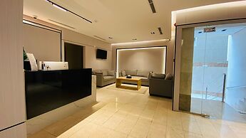 Tallaq hotel