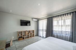 ANEW Hotel & Convention Centre OR Tambo