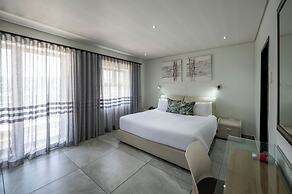 ANEW Hotel & Convention Centre OR Tambo