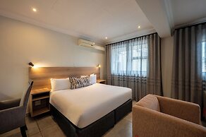 ANEW Hotel & Convention Centre OR Tambo