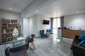 ANEW Hotel & Convention Centre OR Tambo