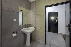 ANEW Hotel & Convention Centre OR Tambo