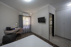 ANEW Hotel & Convention Centre OR Tambo