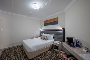 ANEW Hotel & Convention Centre OR Tambo