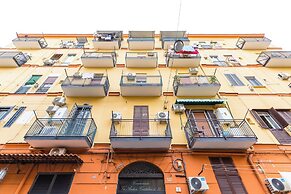 Chiara Modern Apartment by Wonderful Italy
