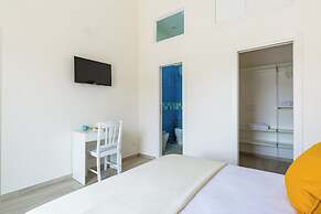 Chiara Modern Apartment by Wonderful Italy