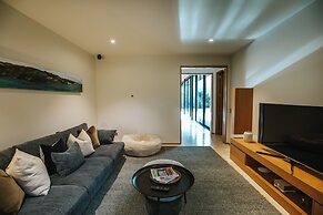 Aurum - Luxury Villa - Lake Views