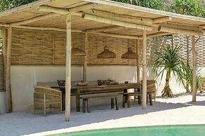 The Cabins Sandy Bay
