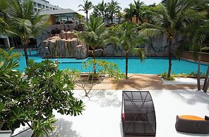 Laguna Beach Resort 3 Maldives
