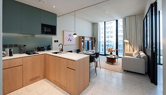 Charming 1BR w Balcony in Business Bay