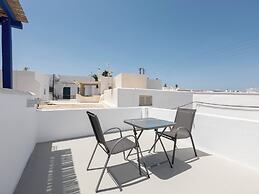 M&M Paros Studio
