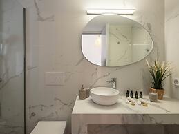 M&M Paros Studio