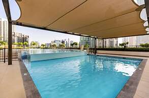 Luxury 1-Bedroom Apartment At Burj Crown.