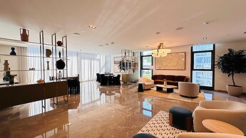 OYO HOME 1350 Premium 1-bed Apt Burj Crow
