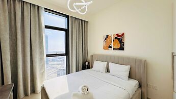OYO HOME 1350 Premium 1-bed Apt Burj Crow