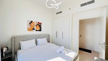 OYO HOME 1350 Premium 1-bed Apt Burj Crow