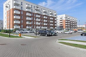 Lumina modern studio with balcony