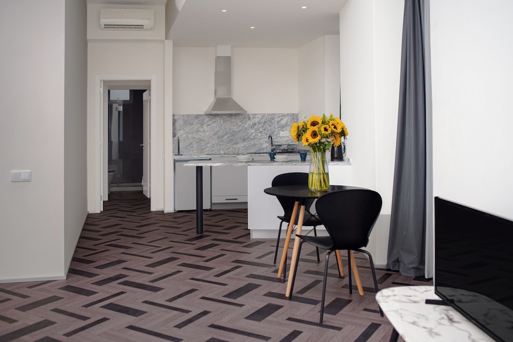 Gloria Suites Hotel by Succeed
