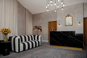 Gloria Suites Hotel by Succeed