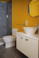 Gloria Suites Hotel by Succeed