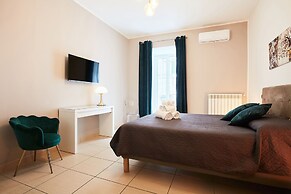Vicky s Luxury Guesthouse by Napoliapartments
