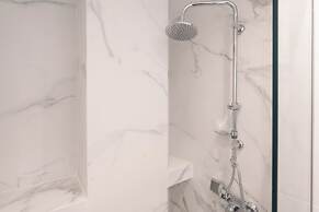 Athenian Modern & Luxury Apartments