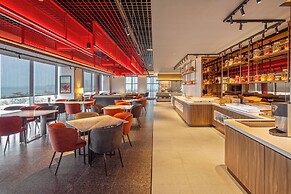 Radisson RED Danang