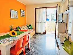 Bright Flat With Balcony