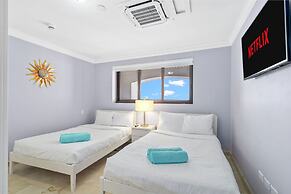 2BR 2BA Duplex w Amazing Views Pool Amenities