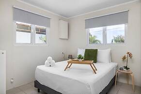 Lovely 3br2ba w Wifi Parking in Central Location