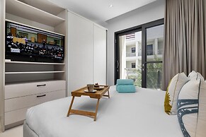 Modern NEW 2br2ba Condo w Pool Resort Amenities