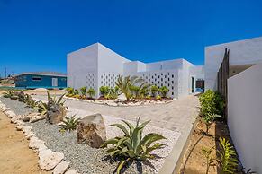 Newly Built Private Pool 3BR Parking Wi-fi