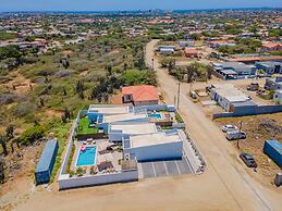 Newly Built Private Pool 3BR Parking Wi-fi