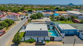 NEW Modern 3BR 3BA Private Pool Centrallylocated