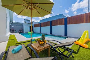 NEW Modern 3BR 3BA Private Pool Centrallylocated