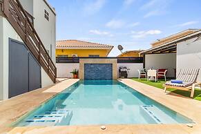 NEW Modern 1BR 1BA With Pool in Quiet Area