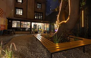 Play Hostel Garden