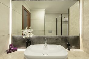 Lilium Hotel & Suites