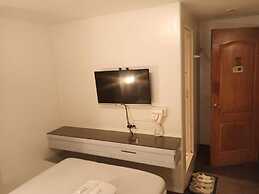 Paradise Hotel