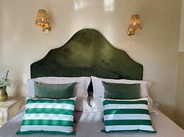 Hotel Lago Valdivia