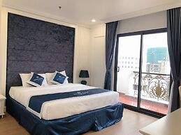 Senior Hotel