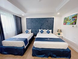 Senior Hotel