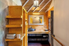 Villa Amsa by Pertama Stay