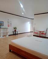 Wjv Inn Marigondon