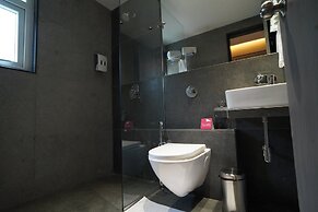 Zip By Spree Hotels Shirdi