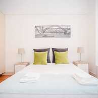 Liiiving in Porto Light Spacious Apartment