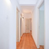 Liiiving in Porto Light Spacious Apartment